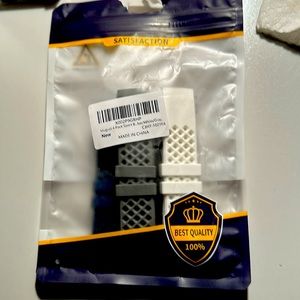 NWT Fitbit Charge 4 bands (4 pack)